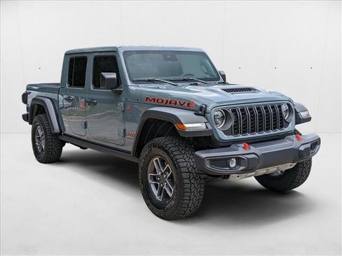 New 2025 Jeep Gladiator Mojave w/ Convenience Group image 9