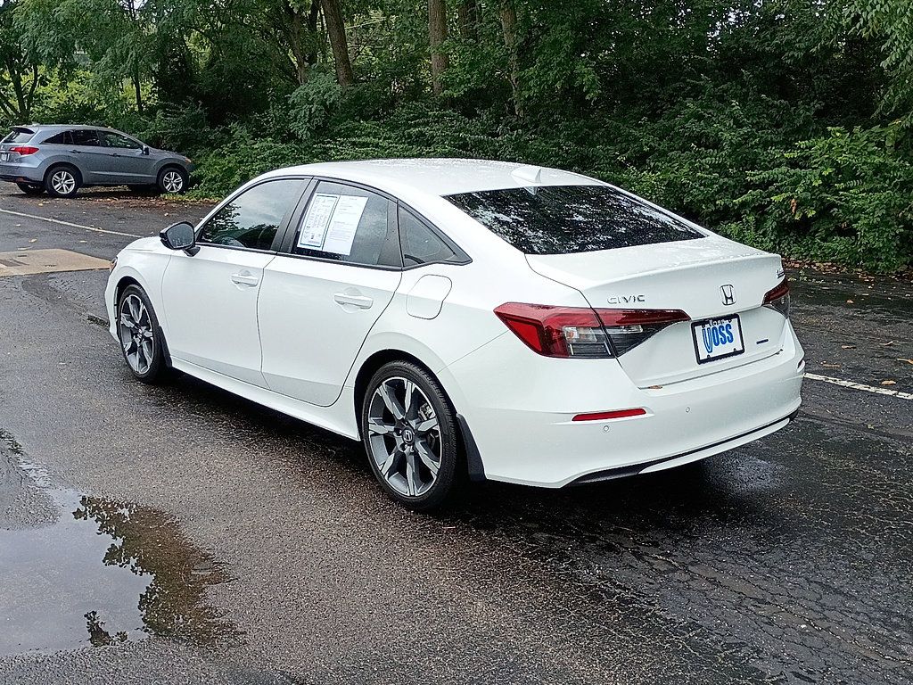 Certified 2025 Honda Civic Sport Touring image 5