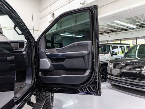 Used 2025 Ford F250 Platinum AWD/4WD image 36