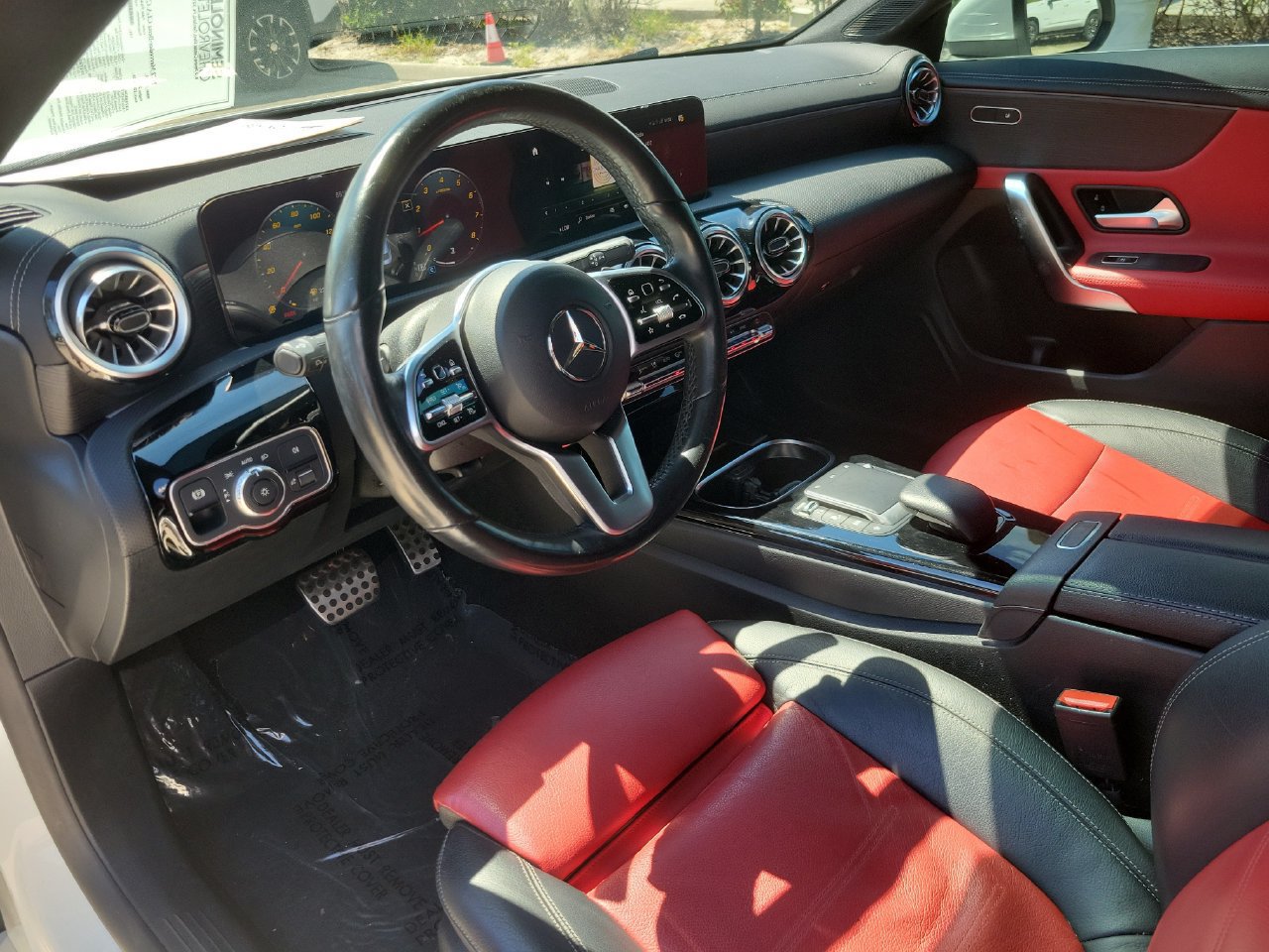 Used 2022 Mercedes-Benz CLA 250 image 14