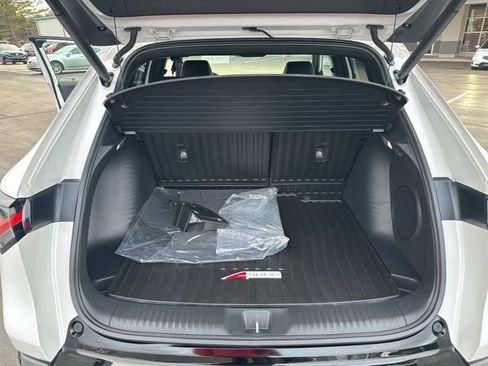 Used 2025 Acura ADX A-Spec image 17