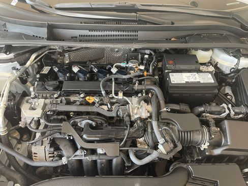 Used 2025 Toyota Corolla LE image 28