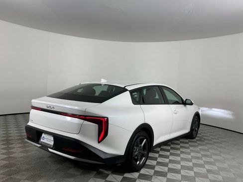 Used 2025 Kia K4 FWD image 5