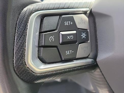 Used 2024 Ford Mustang Convertible RWD image 18