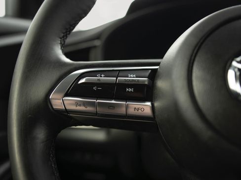 Used 2023 MAZDA MAZDA3 s image 6