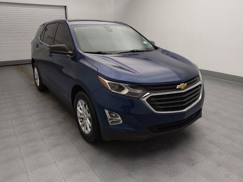 Used 2019 Chevrolet Equinox LT w/ Driver Convenience Package image 13