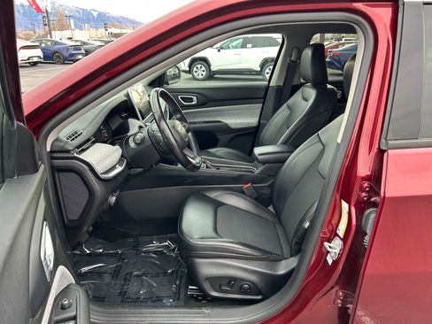 Used 2022 Jeep Compass Latitude w/ Convenience Group image 11