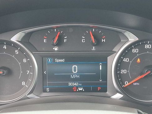 Used 2024 GMC Terrain SLE w/ Driver Convenience Package FWD image 20