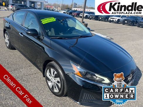 Used 2023 Nissan Altima 2.5 S image 1