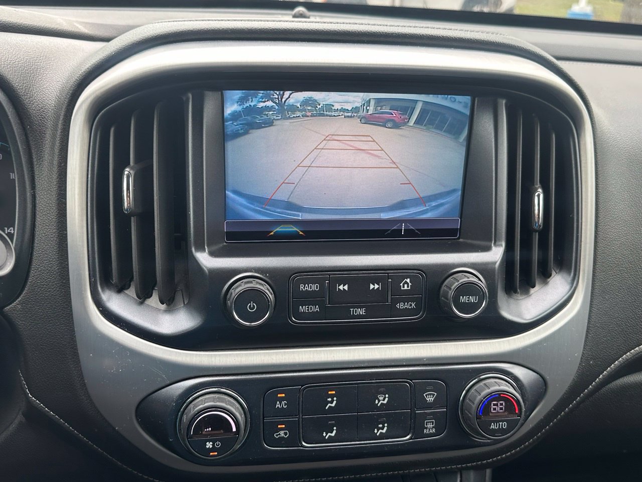 Used 2018 GMC Canyon SLE w/ SLE Convenience Package RWD image 17
