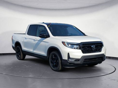 New 2026 Honda Ridgeline Black Edition image 2