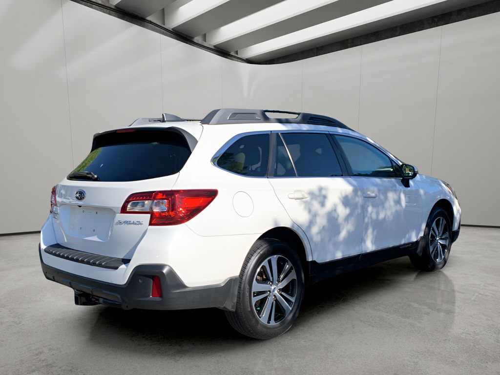 Used 2018 Subaru Outback 2.5i Limited AWD/4WD image 5