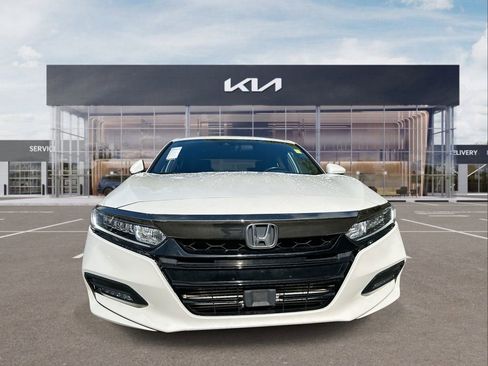 Used 2019 Honda Accord Sport image 3