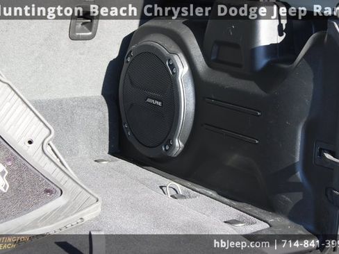 Used 2021 Jeep Wrangler Unlimited Sahara image 49