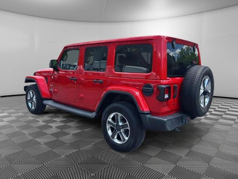 Used 2019 Jeep Wrangler Unlimited Sahara w/ Uconnect 4C Nav & Sound Group AWD/4WD image 3