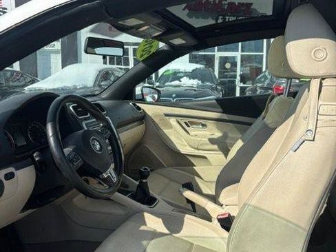 Used 2010 Volkswagen Eos Komfort image 14