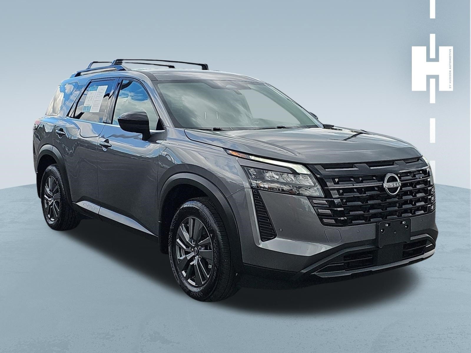 Used 2026 Nissan Pathfinder SV FWD image 1