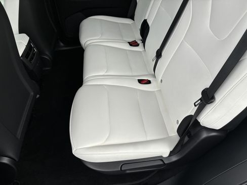 Used 2020 Tesla Model X Long Range AWD/4WD image 14
