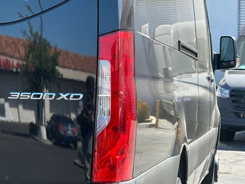 Used 2024 Mercedes-Benz Sprinter 3500 image 30
