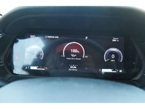 Used 2023 Jeep Grand Cherokee Laredo AWD/4WD image 17