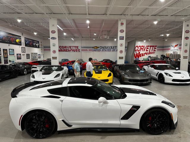 Used 2016 Chevrolet Corvette Z06 w/ Z07 Performance Package RWD image 6