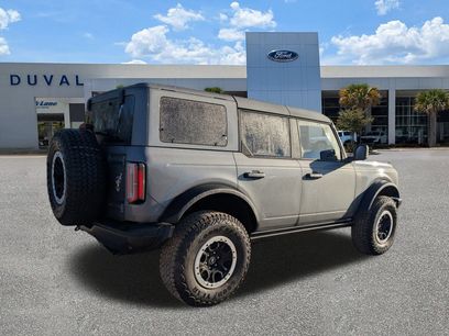 New 2025 Ford Bronco Badlands w/ Sasquatch Package