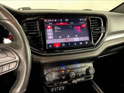 Used 2024 Dodge Durango GT image 9
