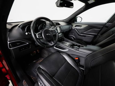 Used 2017 Jaguar F-PACE S image 29