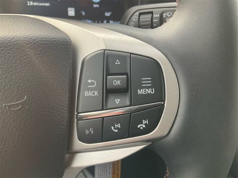 New 2026 Ford Explorer Active w/ Active Comfort Package image 20