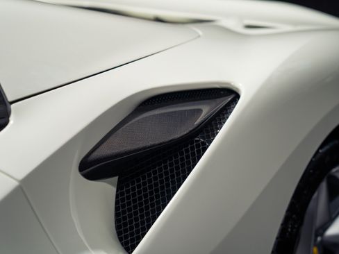 Used 2023 Ferrari F8 Tributo RWD image 20