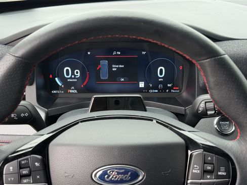 Certified 2025 Ford Explorer ST-Line w/ Premium Package RWD image 18