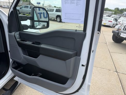 Used 2022 Ford F150 XL w/ Trailer Tow Package RWD image 12