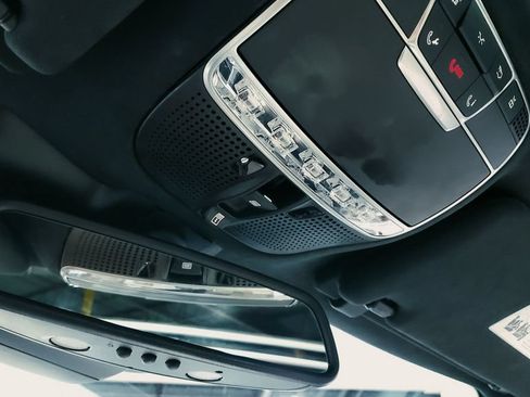 Used 2017 Mercedes-Benz S 550 4MATIC Sedan image 43