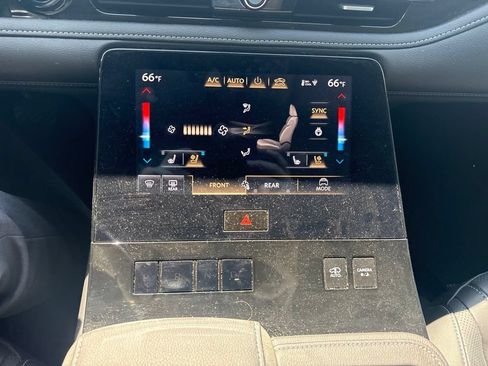 Used 2025 INFINITI QX80 Sensory w/ Premium Cargo Package AWD/4WD image 32