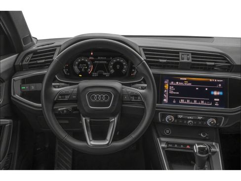 Used 2023 Audi Q3 2.0T Premium w/ Convenience Package AWD/4WD image 4