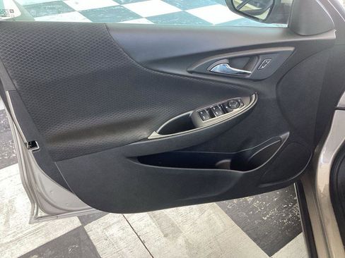 Used 2025 Chevrolet Malibu LT FWD image 21