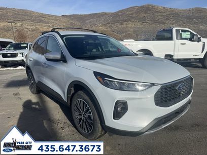 New 2026 Ford Escape SE w/ Class II Trailer Tow Package