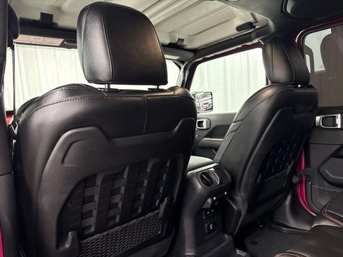 Used 2021 Jeep Wrangler Unlimited Rubicon AWD/4WD image 13