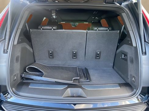 Used 2021 Cadillac Escalade Sport image 13