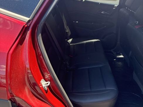 Used 2024 Chevrolet Trax RS w/ Sunroof Package FWD image 13
