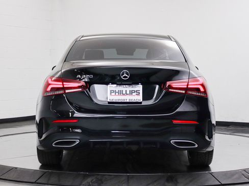 Used 2021 Mercedes-Benz A 220 w/ AMG Line image 4