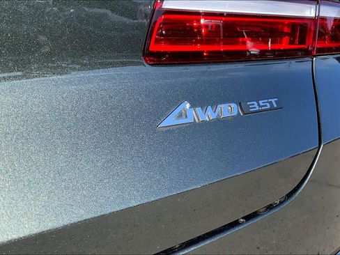 Used 2025 Genesis GV80 3.5T Prestige image 10