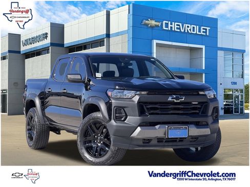 Certified 2023 Chevrolet Colorado Trail Boss w/ Advanced Trailering Package image 1