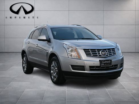 Used 2014 Cadillac SRX Luxury FWD image 3