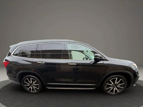 Used 2019 Honda Pilot Touring image 4