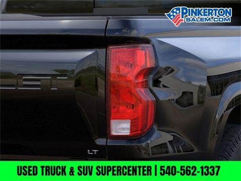 New 2024 Chevrolet Colorado LT w/ LT Convenience Package II image 11