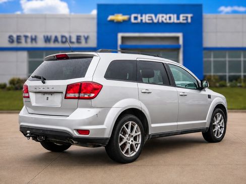 Used 2012 Dodge Journey SXT w/ Popular Equipment Group FWD image 7