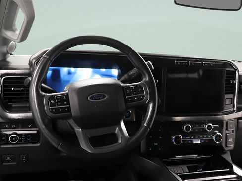 Used 2024 Ford F250 Lariat w/ Lariat Ultimate Package AWD/4WD image 9