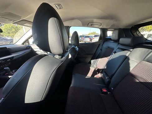 Used 2025 Nissan Kicks SR image 10