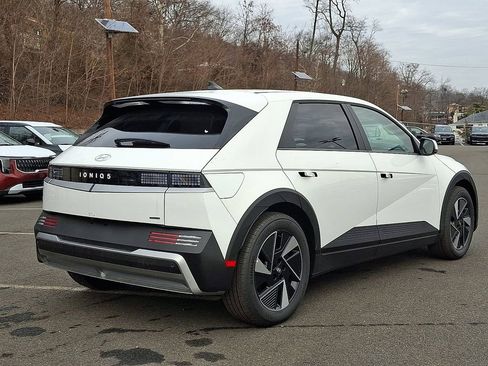 New 2026 Hyundai Ioniq 5 SEL image 4